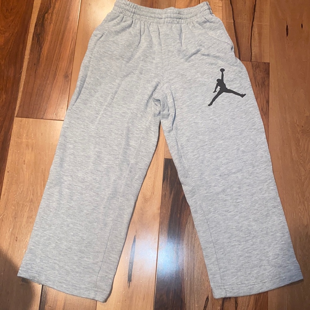 NWOT~JORDAN GREY LOGO SWEATPANTS~BOYS S - Picture 1 of 4